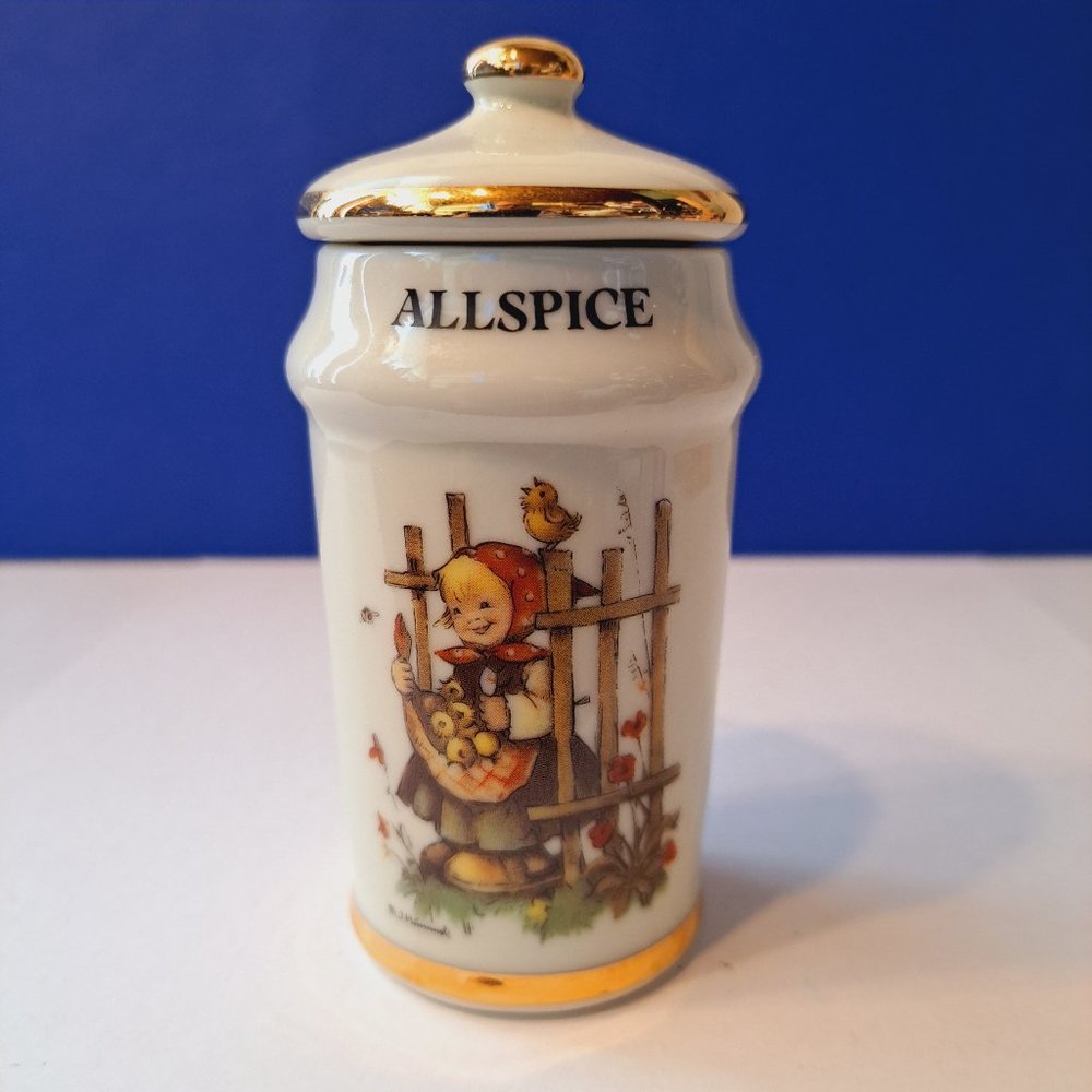 Vintage 1987 MJ Hummel Gold Trim Porcelain Spice Jars 4” Made In Japan Allspice